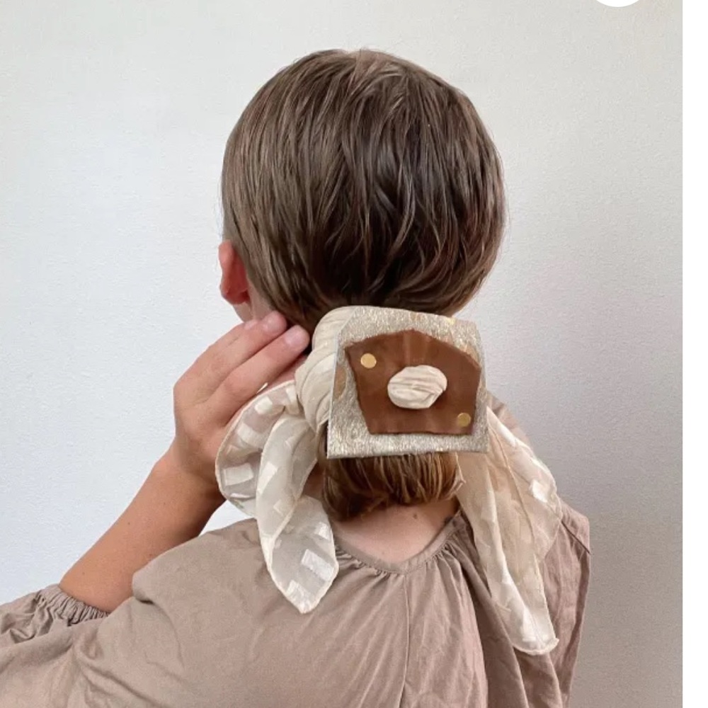 New and Beautiful hair accessory!